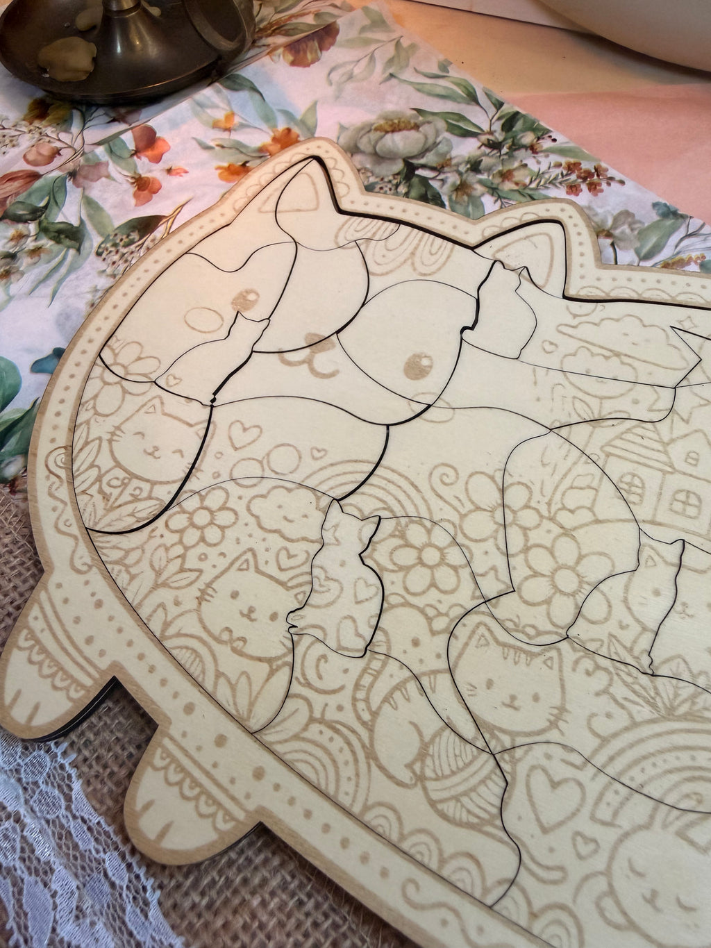 Puzzle Chat en Bois de Tilleul Gravé - Casse-tête Kawaii Décoratif 30 Pièces