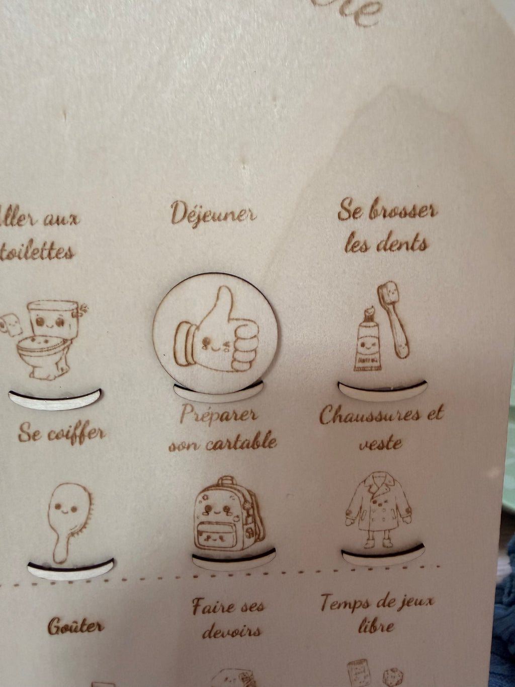 Tableau de Routine Journalière Montessori en Bois – Planning Éducatif Personnalisable