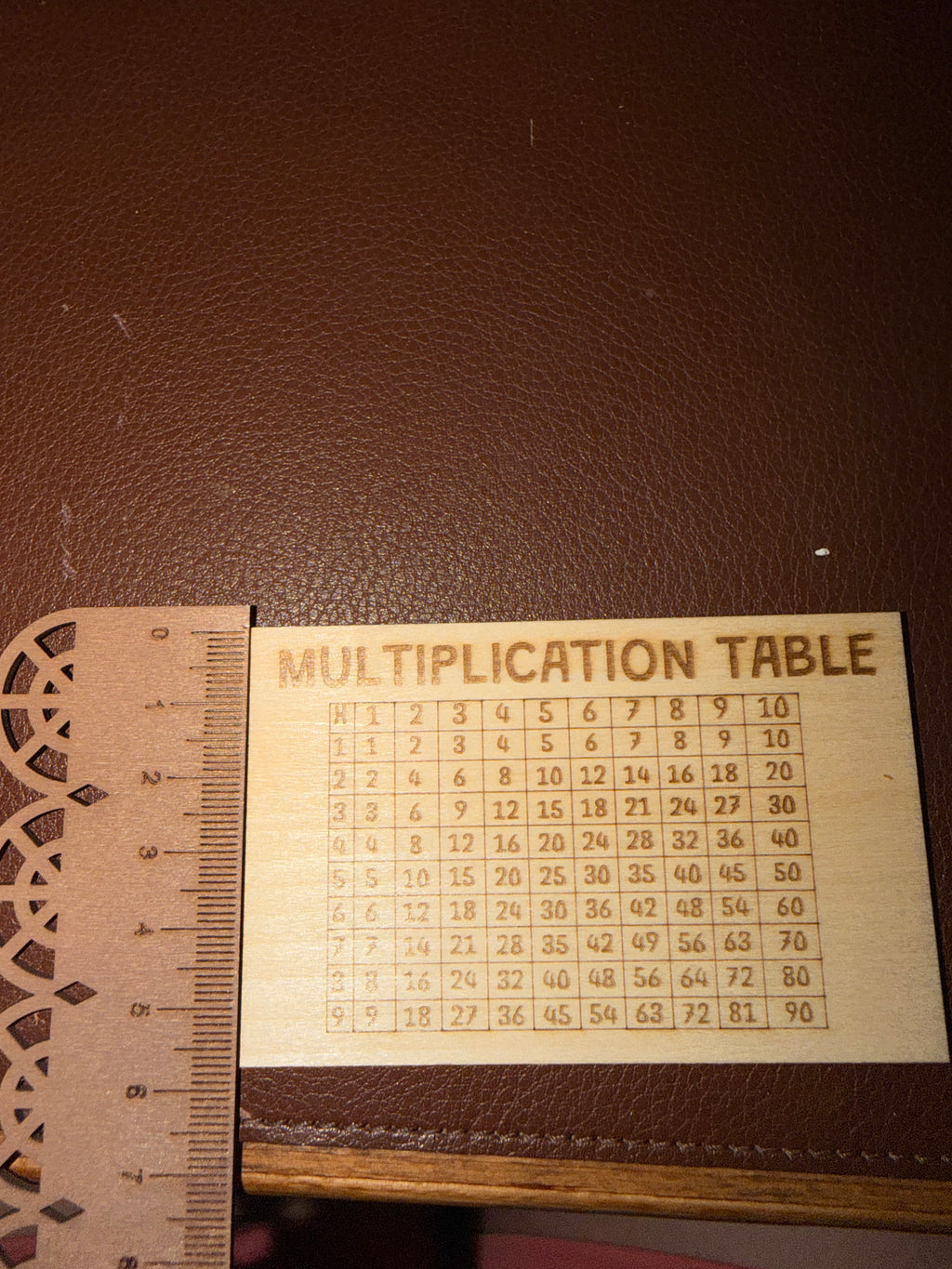 L'Abacus-Bois – Table de Multiplication Gravée
