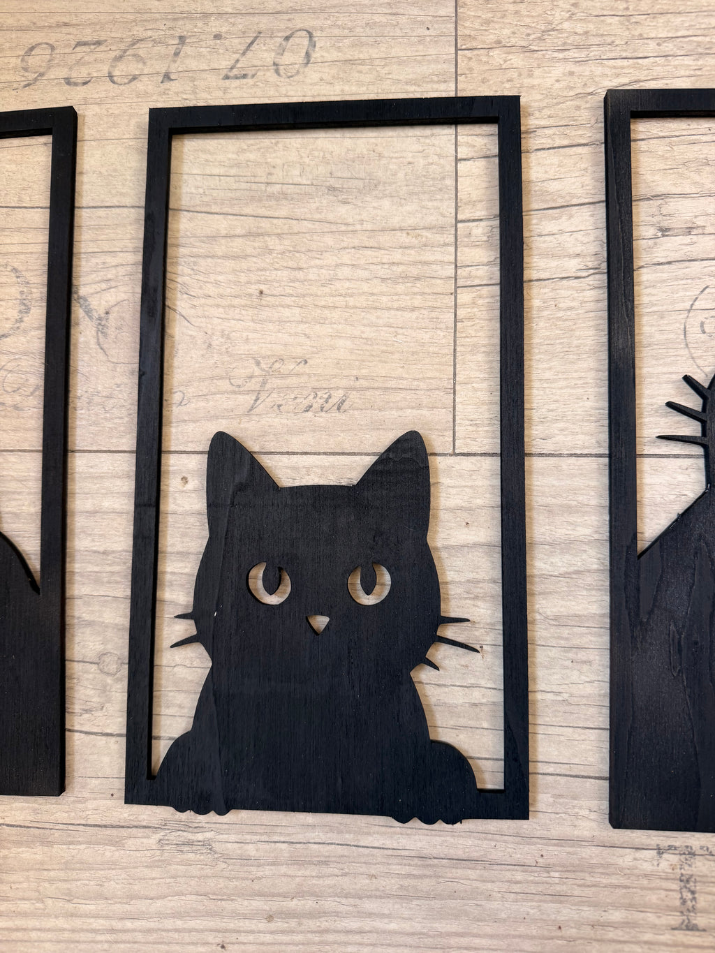 Quadriptyque Chat Noir en Bois de Peuplier Peint - Décoration Murale 4 Panneaux