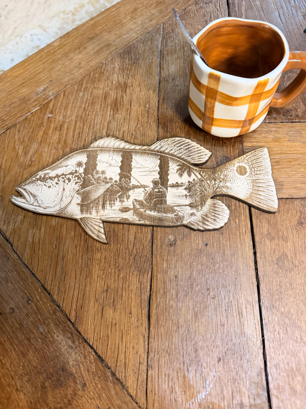 Silhouette de Poisson "Pêche au Lac" en Bois de Peuplier Gravé