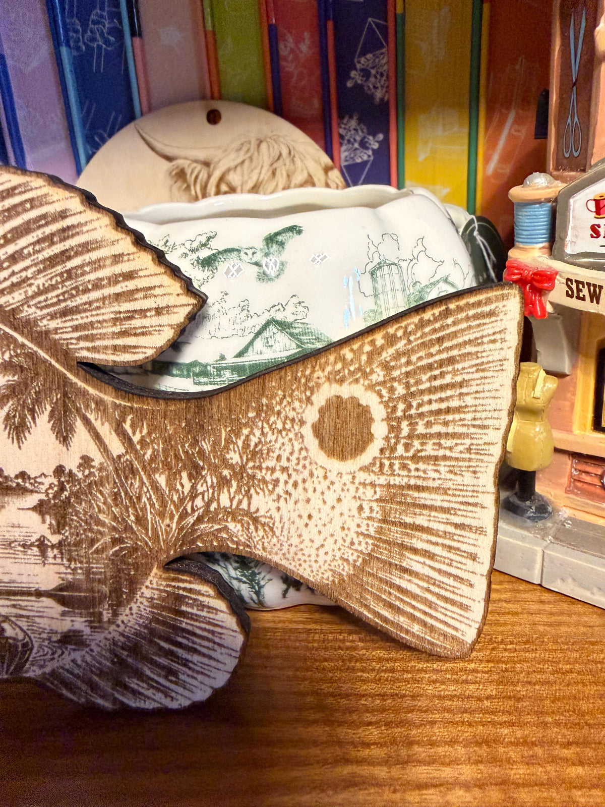 Silhouette de Poisson "Pêche au Lac" en Bois de Peuplier Gravé