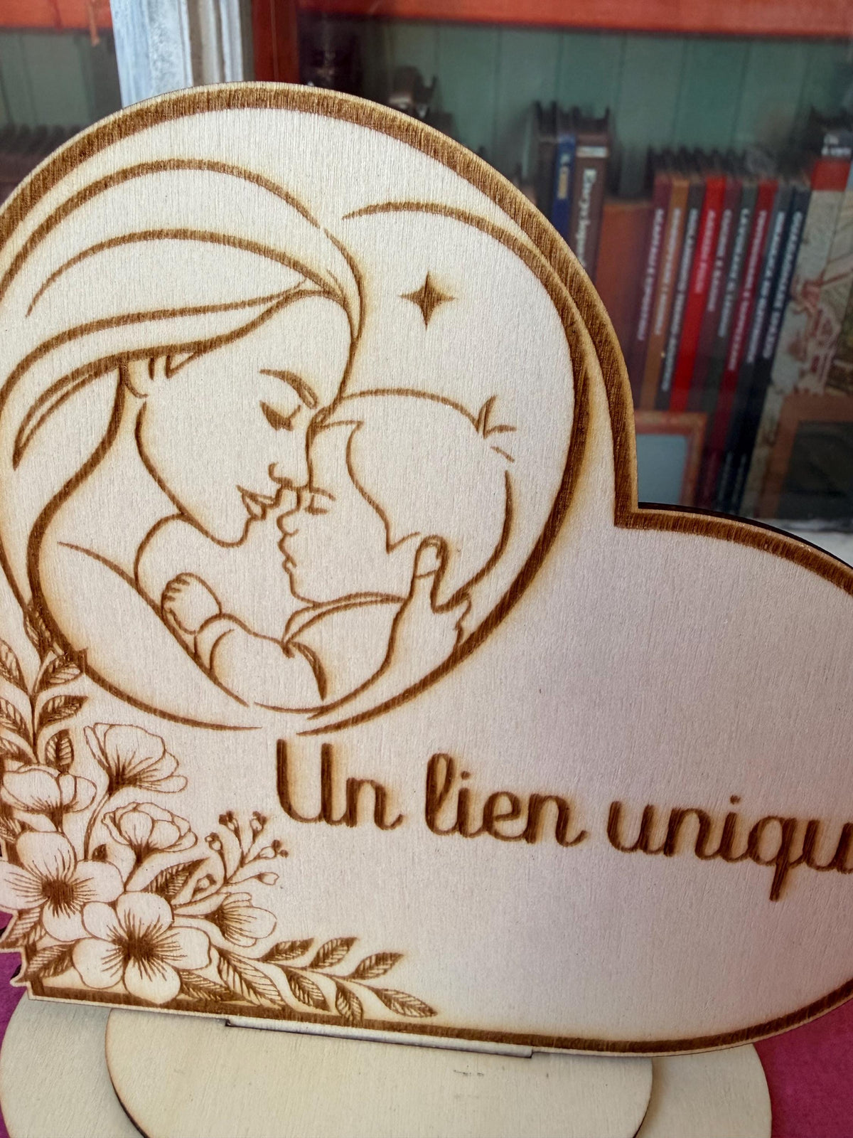 Plaque Décorative "Lien Unique" ou "L'Amour d'une Maman" en Bois Gravé